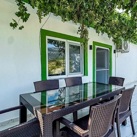 Doga Icerisinde Apartment Kas